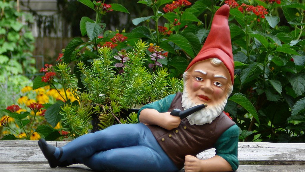 1280px-German_garden_gnome