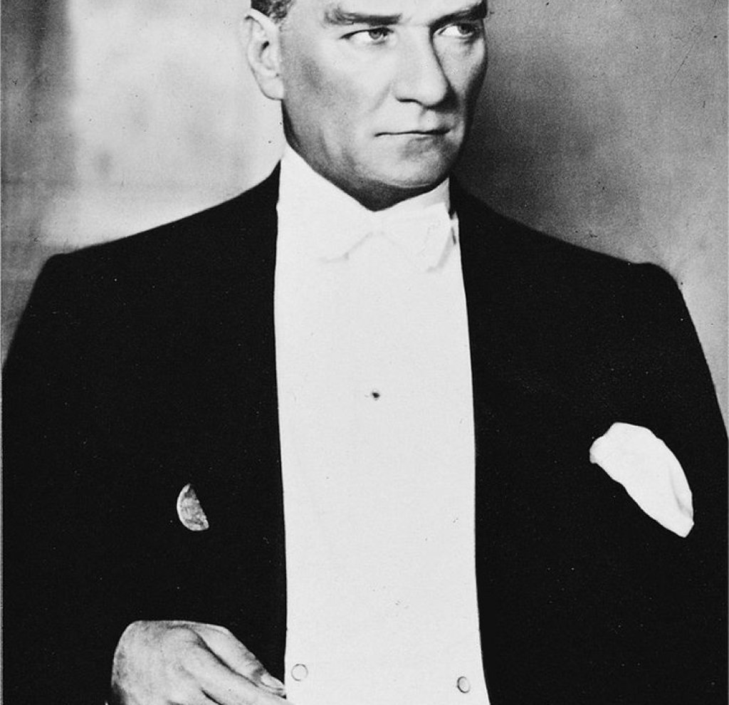 Ataturk1930s