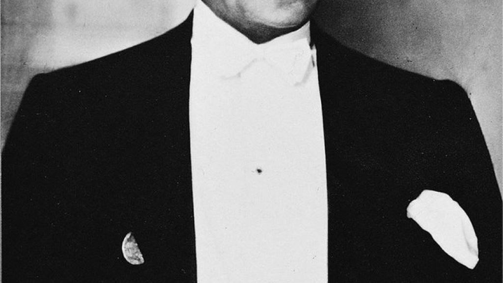 Ataturk1930s