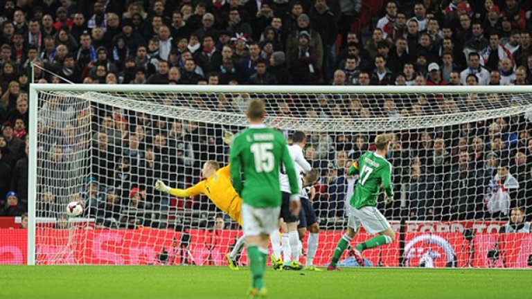 Пер Мертезакер вкара само 4 пъти за Германия в 104 мача, но едното попадение бе победно над Англия на "Уембли" (на снимката), макар и в контрола.