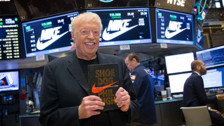 Фил Найт подаде оставка през 2016-а и е почетен президент.