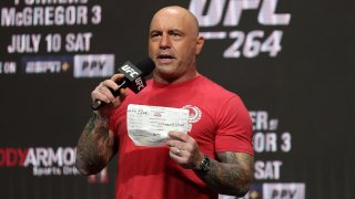"Освободете Джо Роугън!": Защо коментаторът липсваше на UFC 271?
