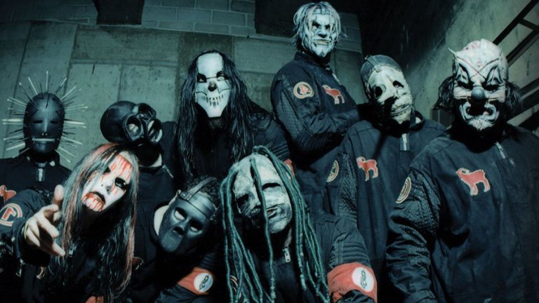 Когато Burger King се подигра със Slipknot, Metallica беше окрадена и водни пистолети пръскаха урина