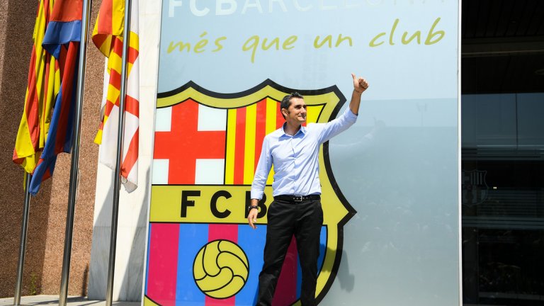 Ефектът "Валверде"
Новият треньор се адаптира бързо, знае какво иска от отбора и извърши умерени, точни, ефективни тактически промени, които донесоха свежест на тима. Валверде започна ужасно със загубите от Реал Мадрид за Суперкупата, но идеите му бързо започнаха да си личат и да дават резултати. Победата с 3:0 над Ювентус в Шампионската лига беше особено важна за самочувствието му начело на Барселона.