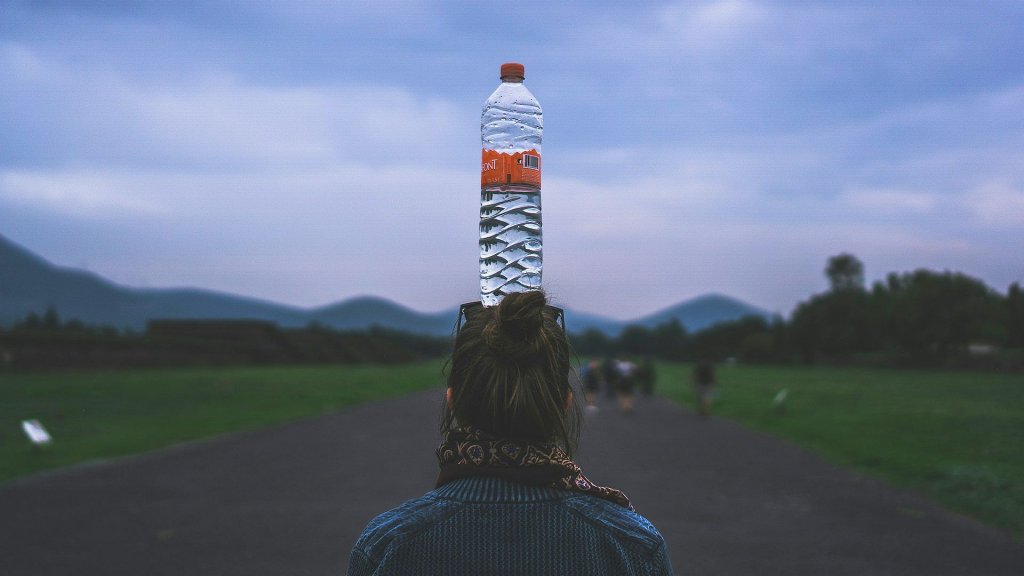 jorge-alcala-JZdLYxoEoKg-unsplash
