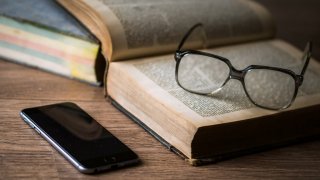 Не клишетата, повърхностното им тълкуване пречи