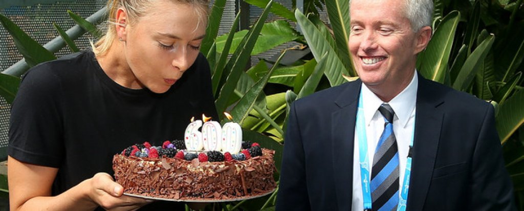 Мария Шарапова записа своята победа №600 в кариерата си след успеха над Лорън Дейвис в третия кръг.