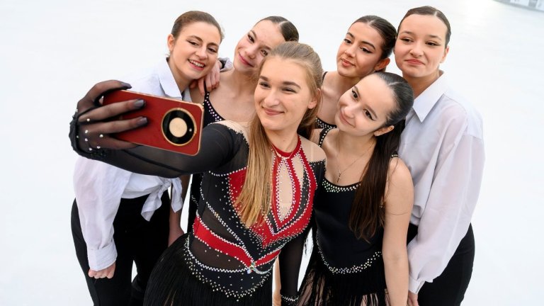 Смартфонът демонстрира устойчивост и на минусови температури