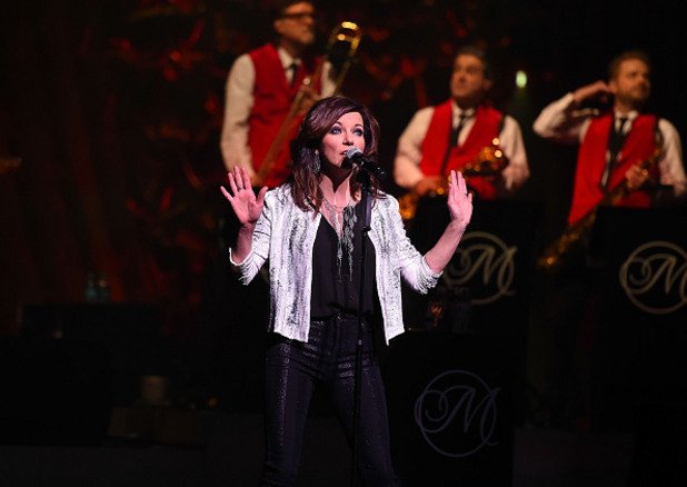 Кънтри певицата Мартина Макбрайт е продала над 14 млн. албума и има 14 номинации за "Грами". Съответно - нито една спечелена награда