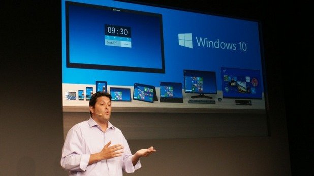 Защо Microsoft представиха новата версия на Windows по толкова спокоен, неангажиращ начин, а именно под формата на пресконференция, водена от двама скучни зубъри, вместо партита и рок концерти като в добрите стари дни?
