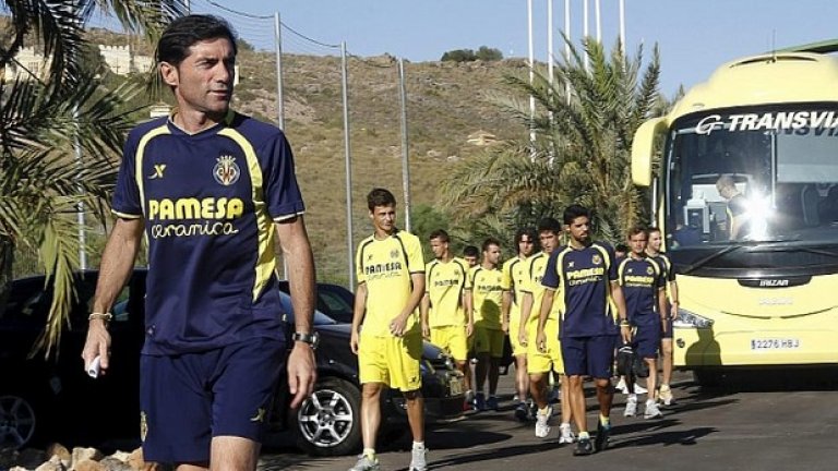 20. Марселиньо (Виляреал).
Испания е в подем - двете купи от евротурнирите са за Примера, а и през новия сезон в Шампионската лига ще има пет испански тима. Но извън елита на първенството имаше един отбор и треньор, които изпъкнаха.
Марселиньо Гарсия Торал, 49-годишният наставник на Виляреал, откри диаманти без пари, работеше с орязан бюджет и остана без важен играч като Габриел, продаден на Арсенал. И пак нито за момент отборът му не допусна срив и не изневери на стила си.