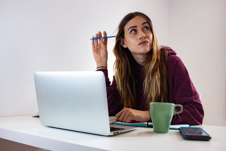 Съпротивата на служителите подкопава усилията на компаниите за ефективност чрез ИИ.