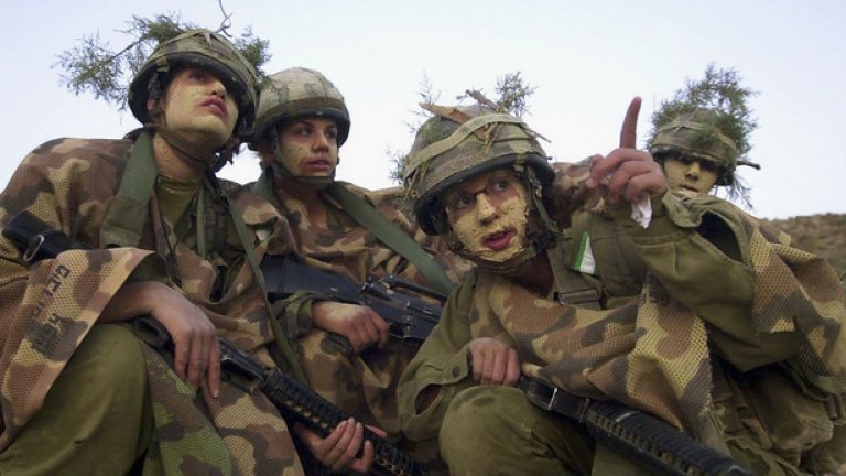 Жени в израелската армия