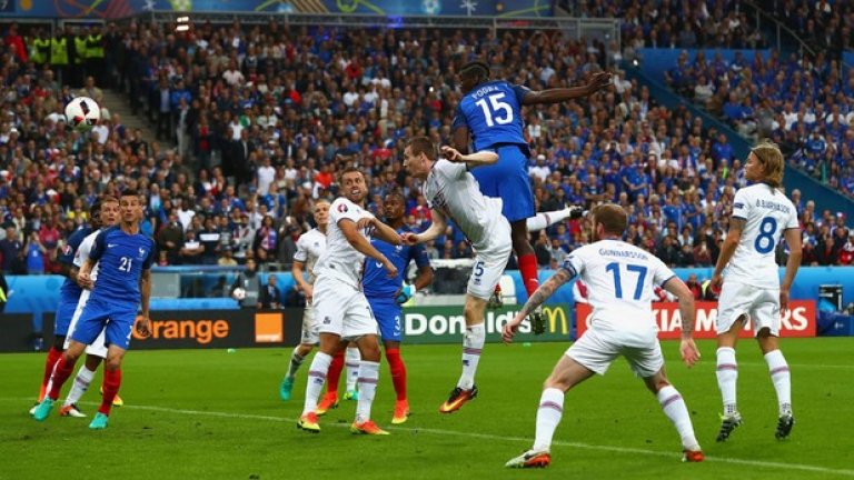Вътрешен халф - Пол Погба. Не блести по начина, на който се надявахме, но си остава все така ефективен. Разписа се срещу Исландия на четвъртфинала и имаше ключов принос за успеха над Германия. 