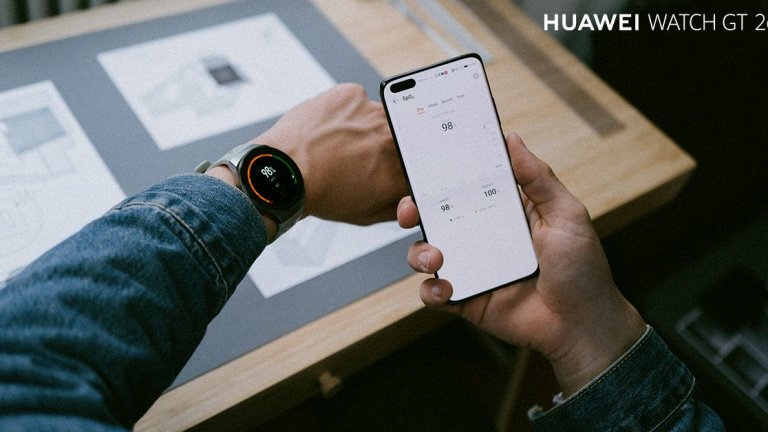 Смарт часовникът проследява 100 различни режима на тренировка и разполага с нови и полезни функции