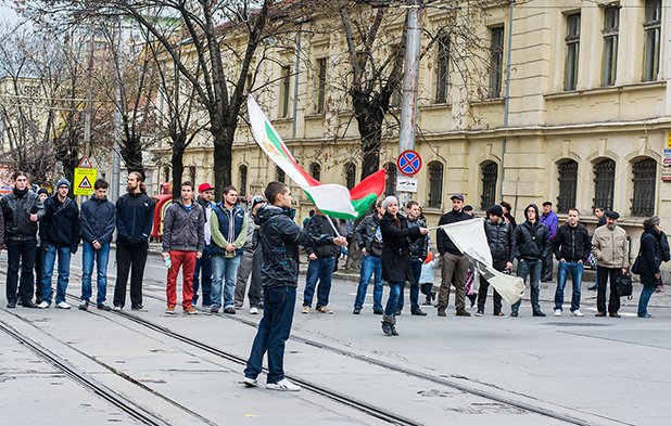 Хубава си, моя горо по "Дондуков"