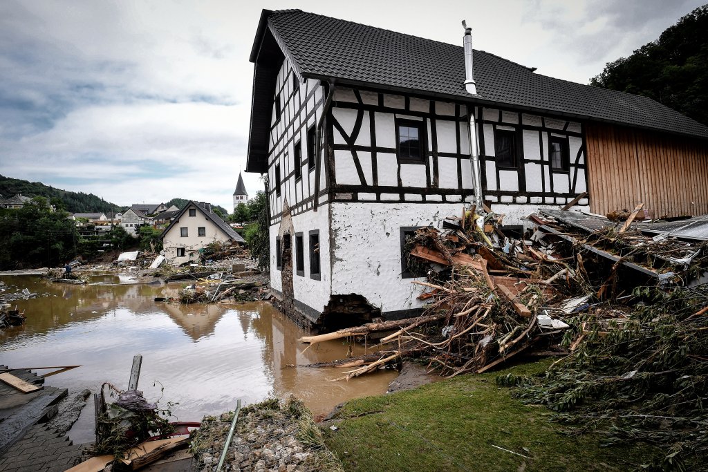 Тежките наводнения засегнаха сериозно Германия, Белгия и Нидерландия