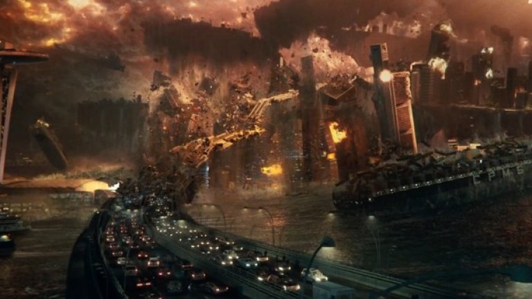 Independence Day: Resurgence (Денят на независимостта: Нова заплаха)
24 юни
Уил Смит няма да се завърне за новото извънземно нашествие, но Бил Пулман и Джеф Голдблум са тук, както и Роланд Емерих на режисьорския стол. Към тях се присъединяват Лиъм Хемсуърт и Шарлот Генсбур.
20 години след излизането на първия филм, продължението едва ли ще повтори неговите успехи, но все пак може да се окаже забавен летен хит, в който американците за кой ли път спасяват цялата планета от чуждоземна опасност.