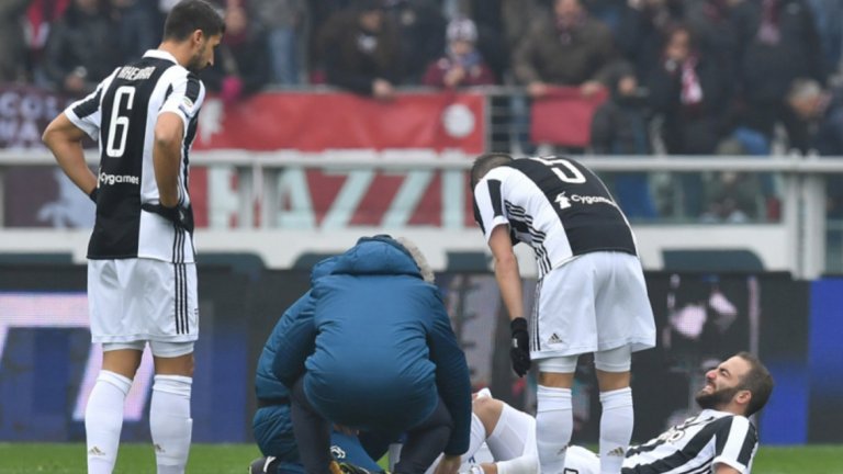 Все още не се знае колко сериозна е травмата на аржентинеца.