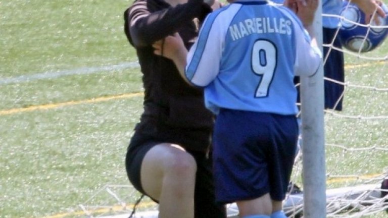 Кейт Уинслет
Уинселт се раздели със Сам Мендес, но двамата често се виждат на мачовете на сина им Джо.