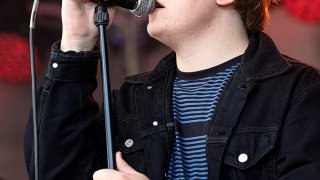 Lewis_Capaldi-8172