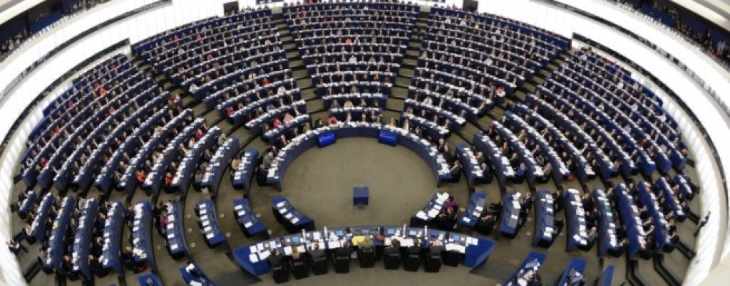 655-402-evropejski-parlament