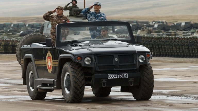 Двете държави приключват съвместни военни учения, но малцина виждат знаци за реален съюз