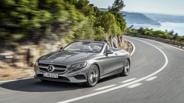 Mercedes S-class Cabrio
Тази екзотична версия на S-класата излиза на пазара в края на годината и ще има честта да е пазарен съперник на новия Rolls Royce Dawn.