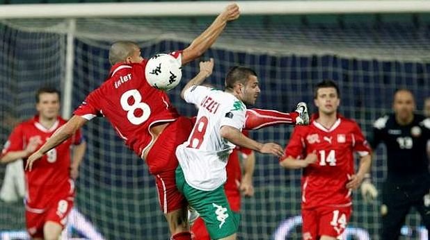 В този свой най-силен сезон Делев дебютира и за мъжкия национален отбор на България