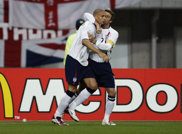 Отбелязва първия си гол за Англия при победата с 3:0 над Дания на 1/8-финалите на Световното първенство през 2002 г. „Трите лъва” отпадат от турнира на 1/4-финалите от бъдещия шампион Бразилия.