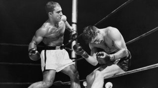 Brutal knockouts, connections with the mafia and a huge tragedy: The story of Rocky Marciano, who was an idol even of Muhammad Ali
