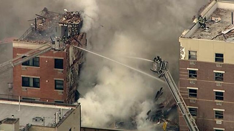 Експлозия срути две сгради в Ню Йорк (обновена)