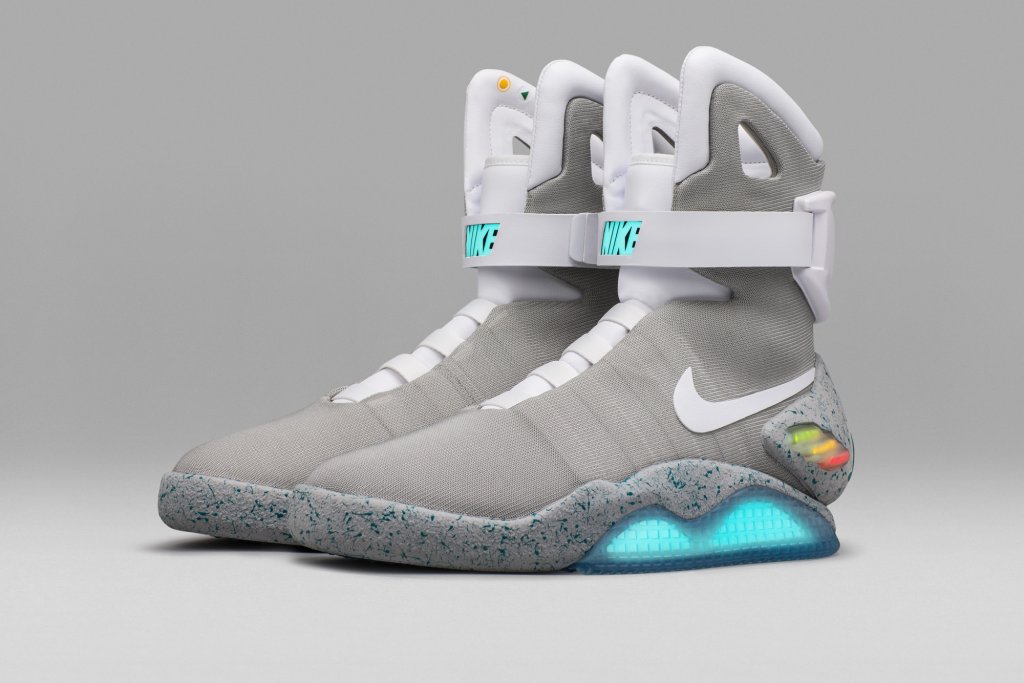 nike-mag-hed-2016