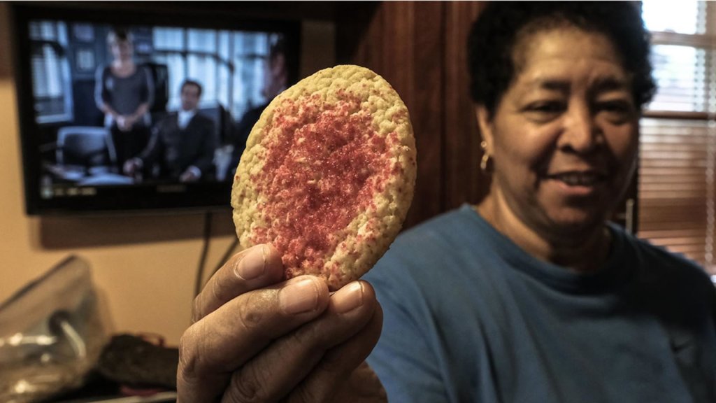2073813_060817-kgo-cleveland-cookie-lady-img