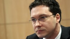 Заседанието се отложи поради отсъствие адвоката на Митов
