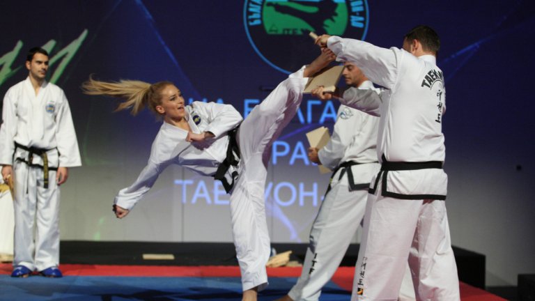 Асоциацията е учредена през 2015 година, за да подпомогне, подкрепи и популяризира бойните спортове в България. 
