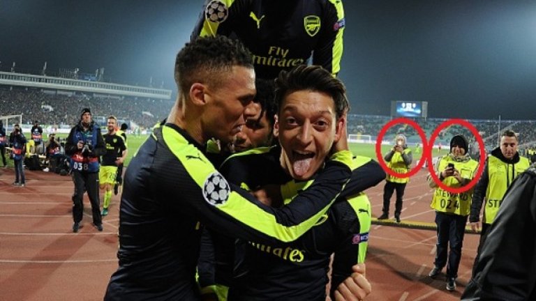 Дори стюардите на Лудогорец не издържаха на магията на Йозил