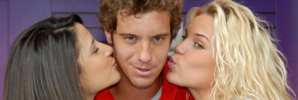 Ришар Гаске. Френският тенисист обяви, че кокаинът е попаднал в кръвта му след целувка с момиче в нощен клуб в Маями. И антидопинговият трибунал дори му повярва и смекчи наказанието до 2 месеца и 15 дни. 