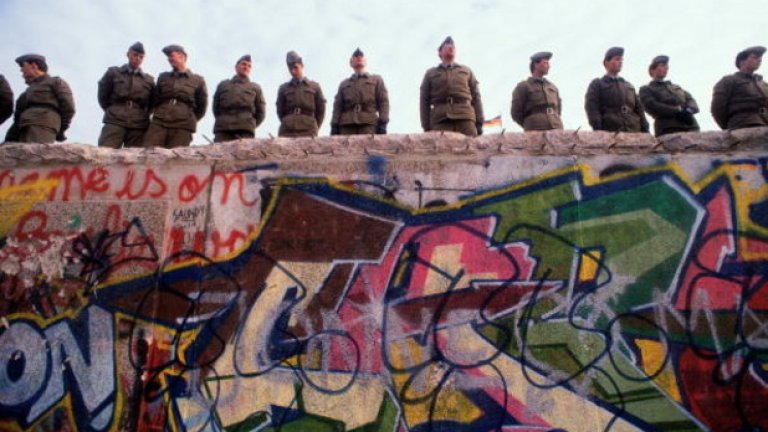 Кулминация на празненствата около Стената в Берлин 