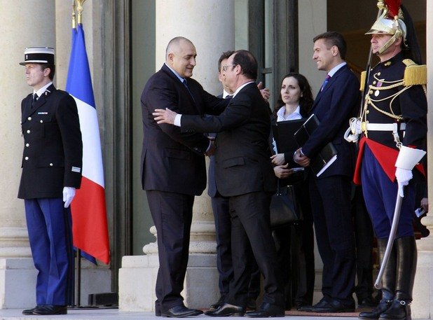 Френският президент поздрави Борисов, за "правилната" позиция "да поддържа споразумението от Минск"