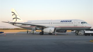 Aegean_Airlines_Airbus_A320-232;_SX-DVJ@KGS;12.06.2011_600ab_(5832993532)