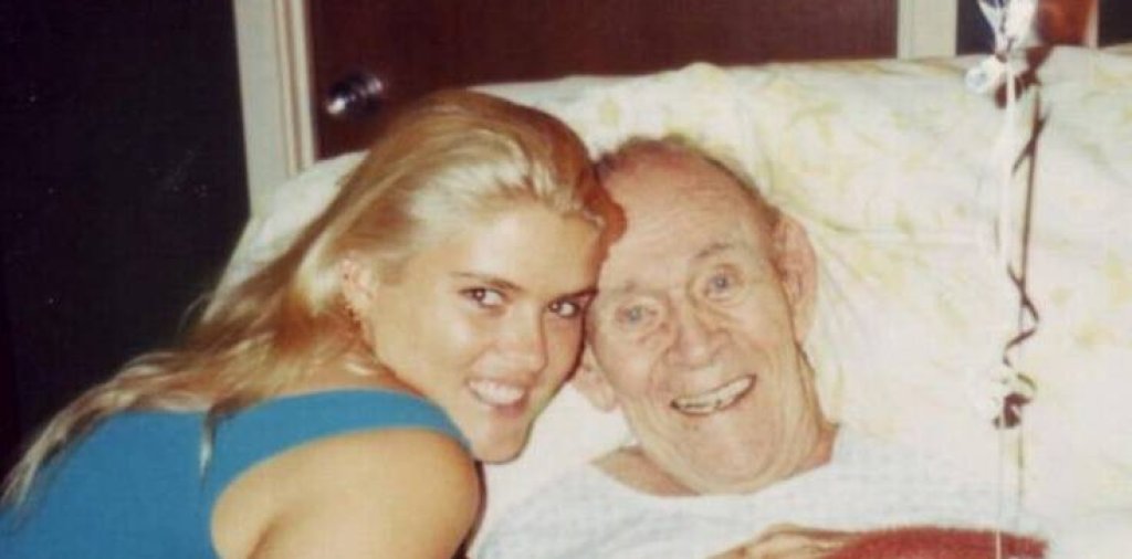 j-howard-marshall-in-hospital-bed-e1661784408115