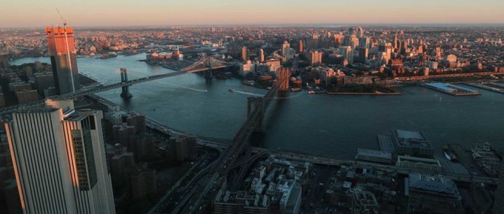 8. Brooklyn Bridge, Бруклин, САЩ
Пешеходният мост, свързващ Бруклин с Манхатън, е прекрасен източник на кадри с вдъхновяващи гледки на Ню Йорк от високо.