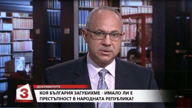 Парламентът ще гласува оставката на Антон Тодоров