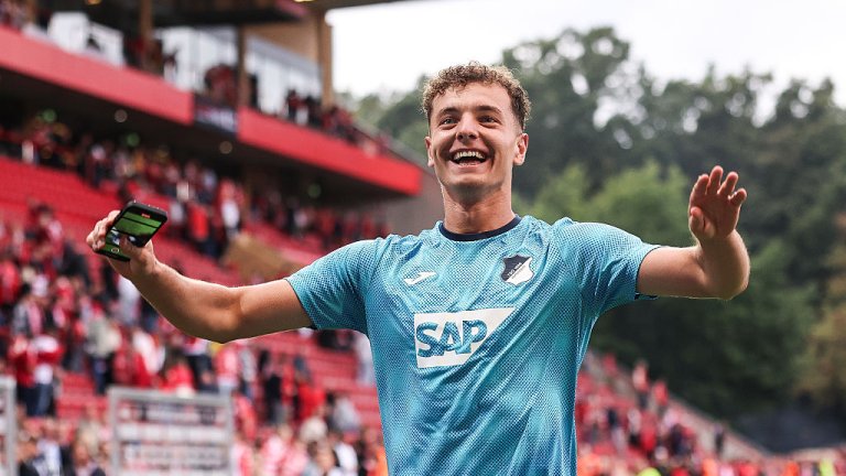 Барса и Байерн в спор за една от сензациите в Бундеслигата