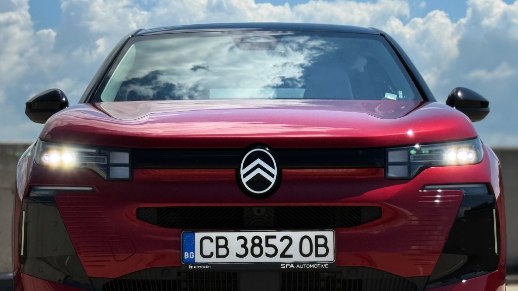 Citroën C5 Aircross: Щипка френски финес и комфорт срещу родните пътища