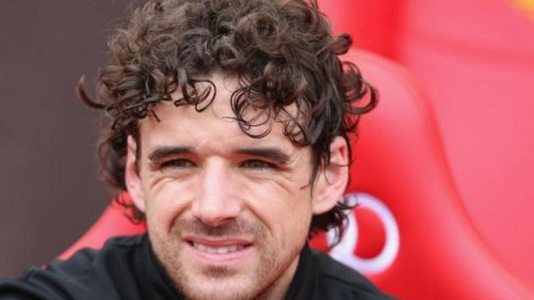 Оуен Харгрийвс прилича на...