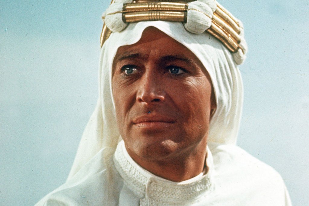 \"Лорънс Арабски\" (Lawrence of Arabia, 1962) 
Вечна класика! Гледайки лентата днес, 55 години след създаването й, нищо не се е променило – нито мащабът, нито играта, нито каквото и да било в този филм изглежда остаряло. Пламъкът, който само доброто 