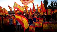 Стотици хиляди излязоха в подкрепа на единството на Испания