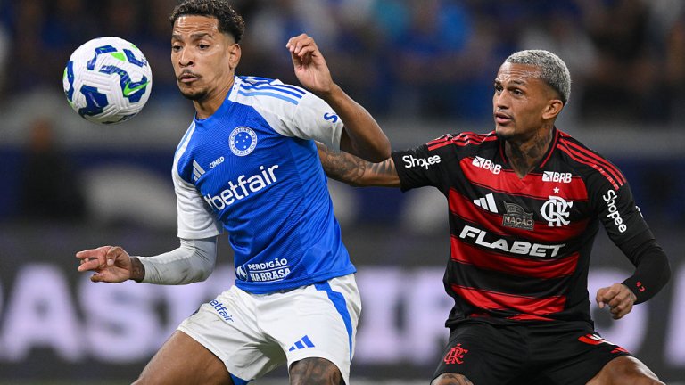 Сити и Юнайтед в спор за бразилска звезда